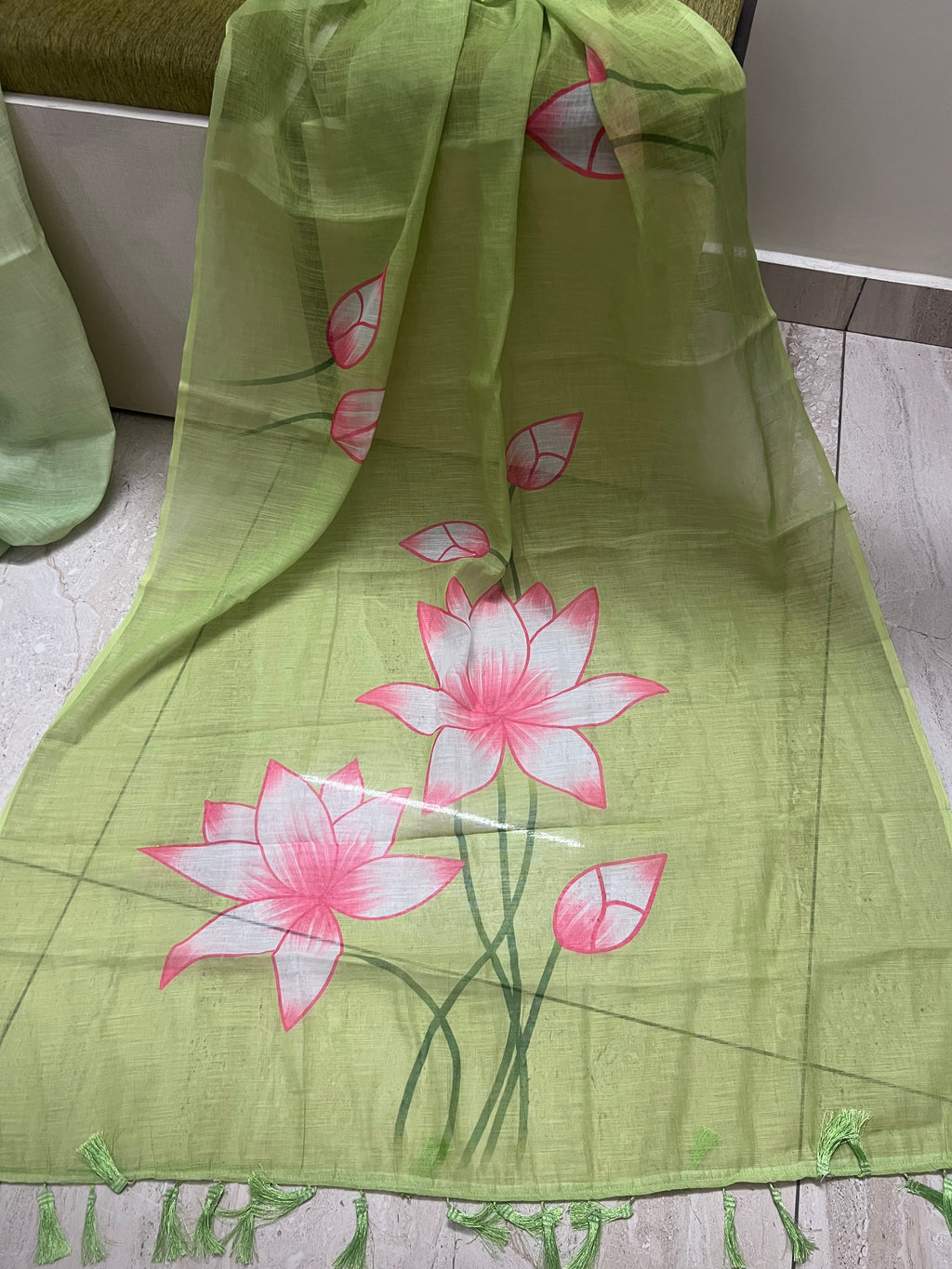 Tulip linen saree
