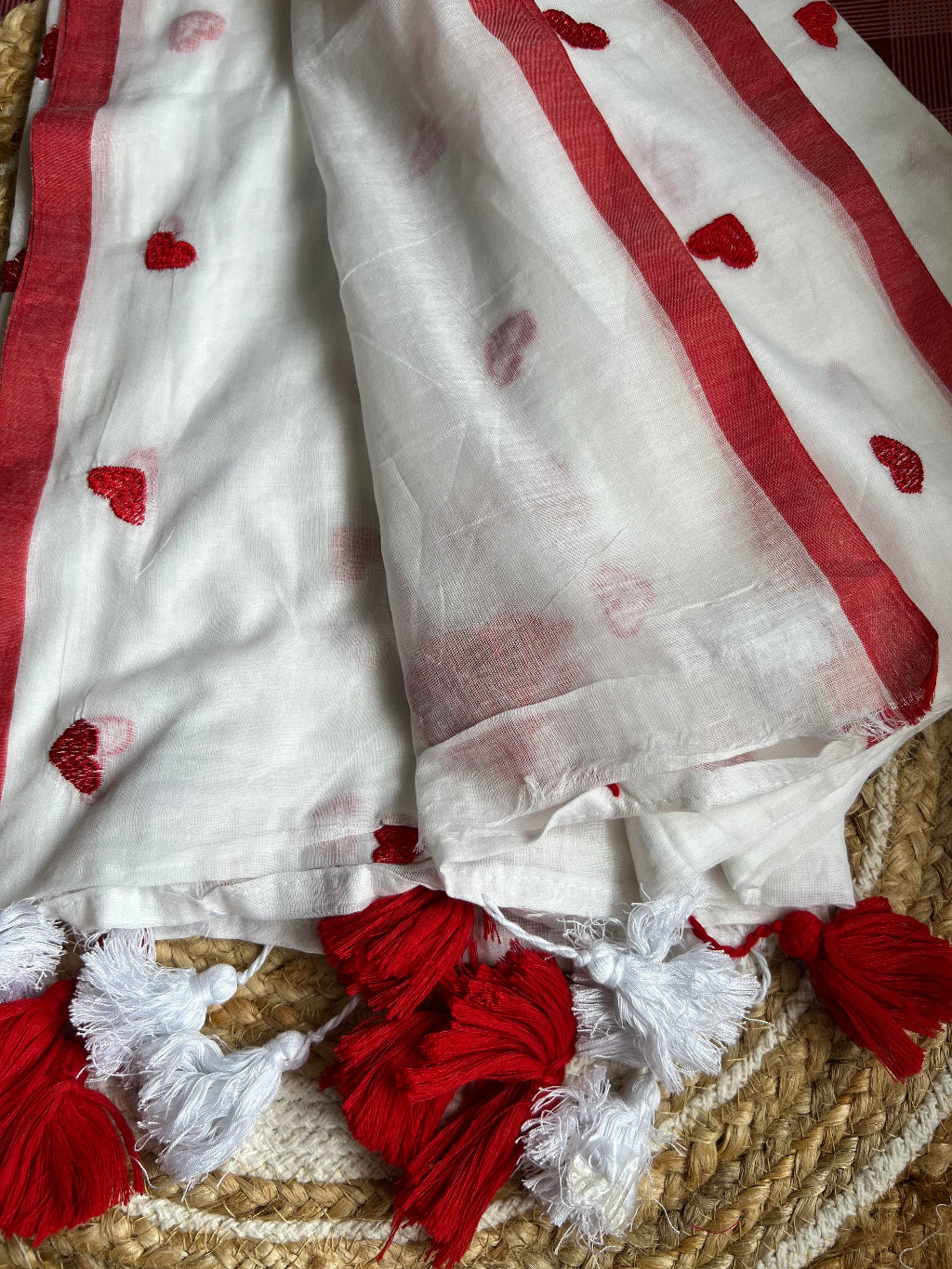 Heart embroidered mul cotton saree