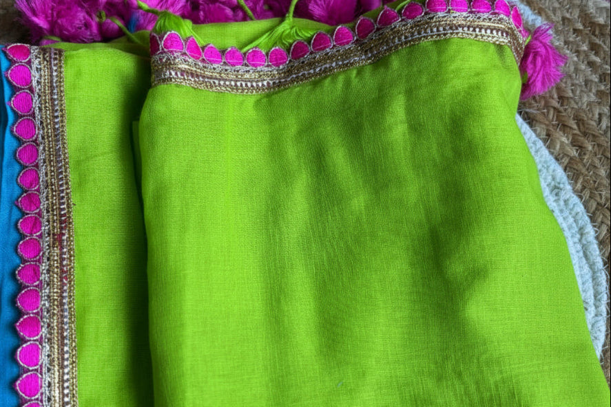 Vanya - Pink and gold lace mul cotton saree