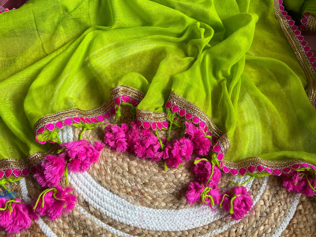 Vanya - Pink and gold lace mul cotton saree