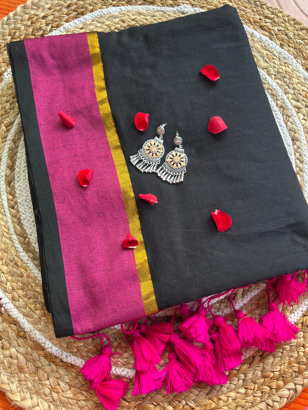 Sharvari - Black with pink border mul cotton saree