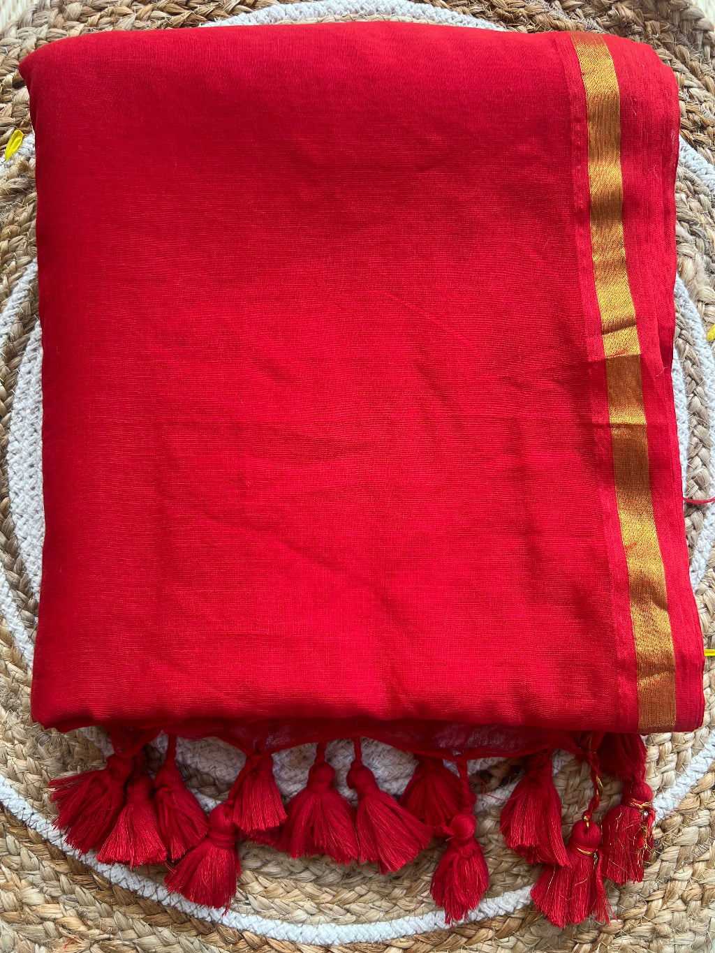 Vintage vermillion - Red mul cotton saree with golden borders